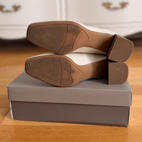 Franco Sarto Neveah Leather Pumps in Putty | Size 7 - Picture 6 of 6